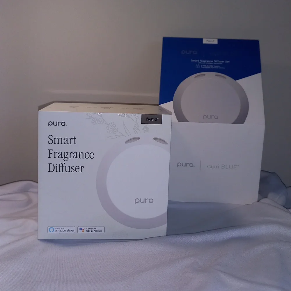 Capri Blue Pura 4 - Smart Fragrance Diffuser Kit -  (Volcano) - Picture 6 of 10